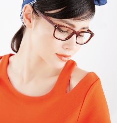 Woman wearing spectacles